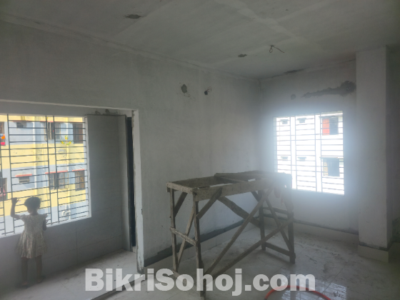 950 Sq Fit Flat Sale